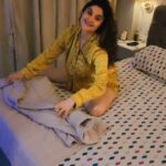 Archana Instagram – A weight on. A load off. 
I work sharper and sleep better thanks to @mytuckedin 
#tucked.in

#ad #weightedblanket #livebetter #stressrelief #sleep #rest #focus #feelbetter #livehealthy #musthave #checkitout