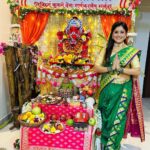 Archana Gupta Instagram - Bappa bless all of us 🙏🏻🌺🙏🏻 . . . . . . . . #ganpatibappamorya #ganpatifestival #blessings #positivity #tradition #culture #archannaguptaa #sareelove #indianattire #trending #fyp #bappamorya #marathimulgi #navari #maharastra_ig #maharashtra Mumbai, Maharashtra