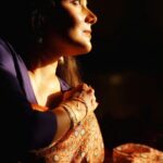 Archana Gupta Instagram - Mujhe Chand Chahiye..... . Photo courtesy @cksince86 . . . . . #photoshoot #photoeveryday #sareelove #archannaguptaa #actress #indianwear #naturallight #portraits #photogram #love #moonmission #instaphoto Mumbai, Maharashtra