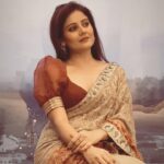 Archana Gupta Instagram - 🥰🥰🥰🥰🥰 . . . . . . . . . . #reels #trending #sareelove #archannaguptaa #bollywoodsongs #love #fashionreels #reelsindia Agra, Uttar Pradesh