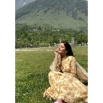 Archana Gupta Instagram – Kashmir, where every season is a reason to fall in love!!!❤️✨️
.
.
.
.
.
.
.
#archanagupta #indianactress #bollywood #bollywoodactress #tollywood #southindianactress #fashion #lifestyle #travel #nature #travelphotography #holiday #mountains #sky #landscape #traveler #kashmir #india #kashmirvalley #jammukashmir #kashmirtourism #kashmirdairies #beauty #kashmirlife #kashmirlovers Kashmir A Heaven On Earth