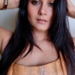 Archana Gupta Instagram - How have you been ? . . . . . . . . . . #reelstrending #reels #trending #valentinesweek #love #archannaguptaa #classy #outdoor #stunning #fashionstyle #actress #reelitfeelit #creator #tbt #foryou #status #chocolate #chocolateday #makeup #viralreels #explore #instadaily #reelsinstagram #reelsindia Mumbai, Maharashtra