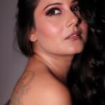 Archana Gupta Instagram - Purple passion 💜 . . Photoshoot by @rk.filmz Thank you Rohit 😊 💓 . . . . . #photoshoot #fashion #trending #mystyle #archannaguptaa #actress #slayqueen #purpleaesthetic #photographers #love #reelsindia #exploremore #sundayvibes Mumbai, Maharashtra