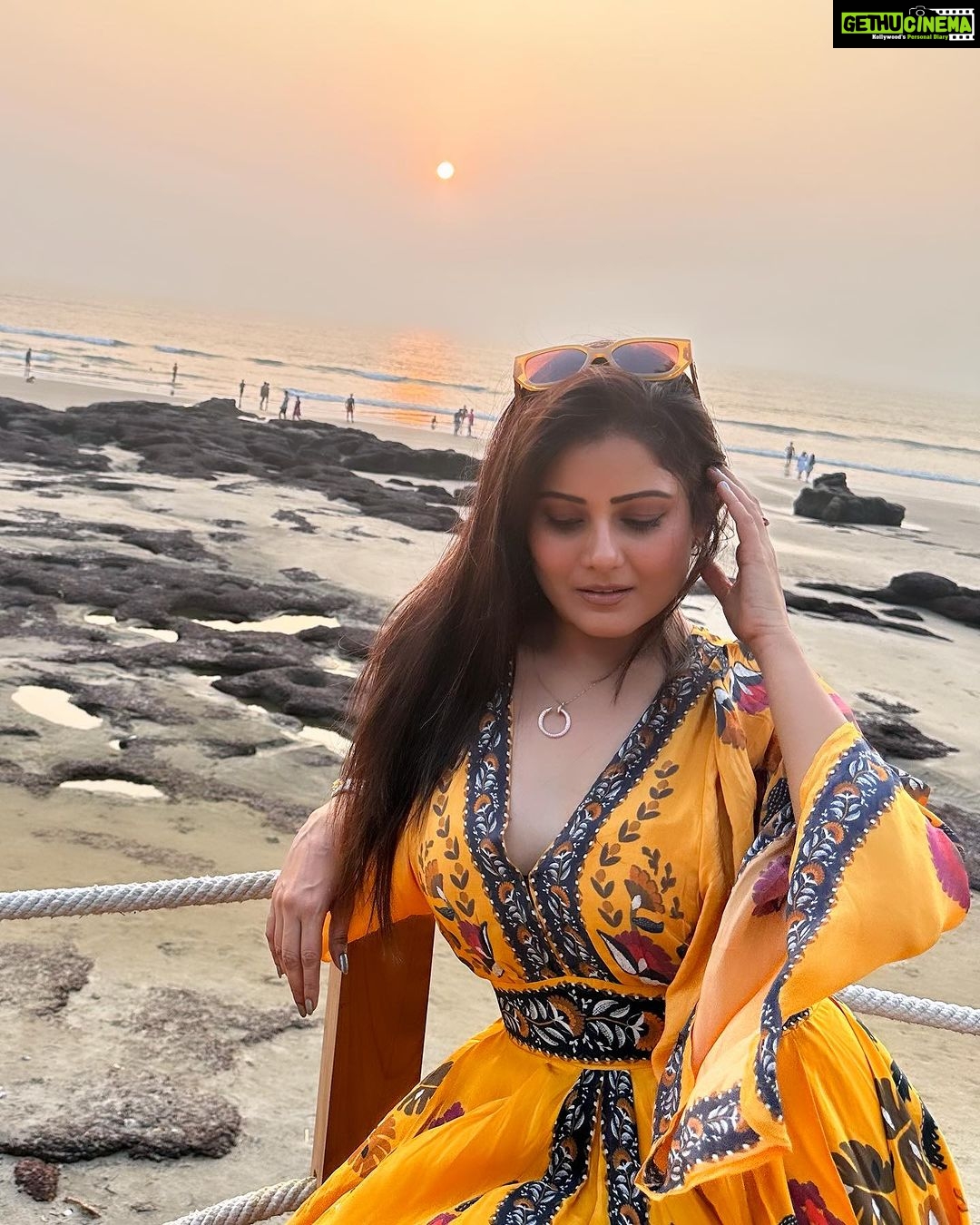 Archana Gupta Instagram - π»π»π»π»π»π»π» . . . . . . . . . . . . #weekendgetaway #sunsetphotography #beachvibes #blessedlife #archannaguptaa #resortwear #dresslover #sandandsea #love #happiness #blissful #smilemore #explore #photoeveryday Thalassa Beach Boutique Resort