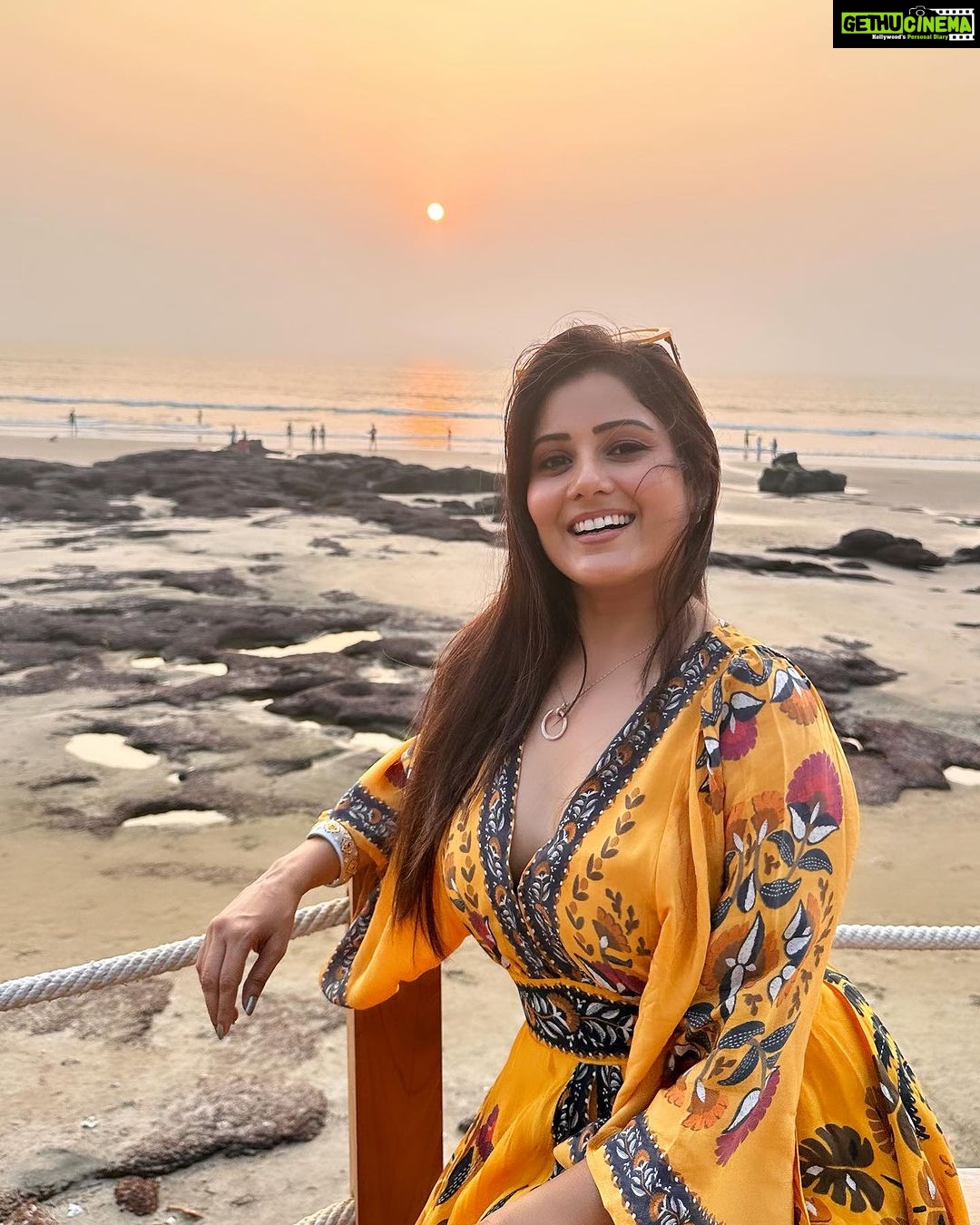 Archana Gupta Instagram - π»π»π»π»π»π»π» . . . . . . . . . . . . #weekendgetaway #sunsetphotography #beachvibes #blessedlife #archannaguptaa #resortwear #dresslover #sandandsea #love #happiness #blissful #smilemore #explore #photoeveryday Thalassa Beach Boutique Resort