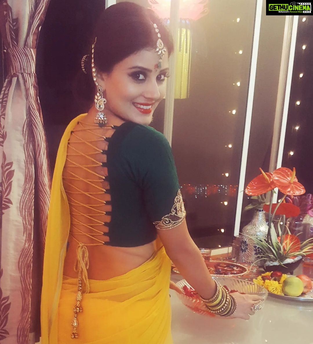Archana Gupta Instagram - My nine colours of Navratri... . Which colour would you choose? . . . . . . . . . #navratrispecial #navratricollection #navratri2023 #archannaguptaa #sareelover #sareefashion #indianfashion #coloursoflife #beautifulgirls #girlsfashion #festiveseason #photos #instaphoto #instadaily Mumbai, Maharashtra