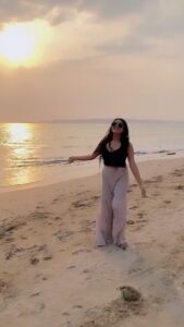 Archana Prajapati Instagram - ❤️ 🙏 ❤️ I hope love my videos 
Shot by @mir_umar07  thank you so 
@tonykakkar @rubinadilaik