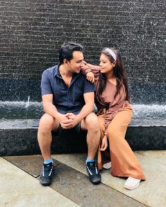 Archana Prajapati Instagram - तन्हा तो होता हूँ,लेकिन अकेला नहीं रहता!
मेरा एक हाथ,अपना दूसरा हाथ पकड़े रहता !!

#film #filmmaker #filmmaking #filmmakerslife #filmmakersworld #bts #lonavala #travel #travelphotography #travelblogger #travelholic #traveling #archanaprajapati #best #bestfriends #bestfriend #bestie #happytime #happiness #gf #gfbf #enjoy #enjoylife #shadabsiddiquidirector