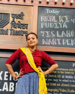 Archana Prajapati Instagram - An artist is not paid for his labor but for his vision. ❤️🥰🥰🔥🔥🌺 @anktheatregroup @prithvitheatre 
#play #showtime #successful #happy