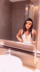 Archana Prajapati Instagram - 😻❤️ whitecat 
#goa #goadiaries #newyear #love #daytrader #❤️ #likeforlikes #tranding #merikhabomehjoaaye #whiteangel