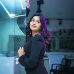 Archana Ravichandran Instagram - Wearing black isn’t just a choice, it’s a statement. Radiating style, attitude, and positivity from within! 🌟🖤 #BlackMagicConfidence . . PC : @tk_studio__ Mua : @jeevithamakeupartistry Outfit : @f2f_designerboutique @keziah_costume_stylist Earring : @chennai_jazz