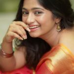 Archana Ravichandran Instagram - The red saree series dump 📷 . . . PC : @camerasenthil Outfit : @kaarigai.sarees Mua : @rajalakshmi_bridalmakeup Shoot organised by @rrajeshananda