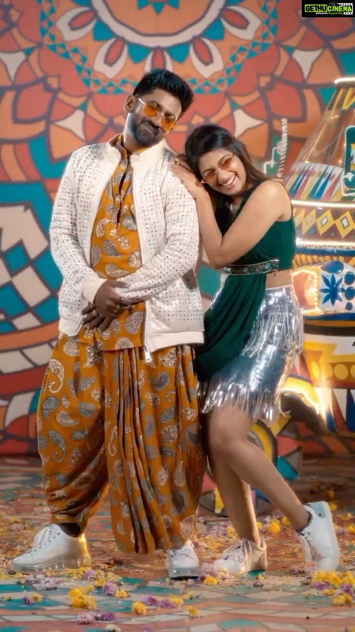 Archana Ravichandran Instagram - #throwbacktuesday Here is a throwback to my 1 Min Music along with @dharankumar_c . It was a wonderful experience working with you ! @sonymusic_south Thank you so much for having me in the song❤️🫶🏻 I hope you guys will enjoy it once again ! Love you all ❤️ #dhamathundu #dharankumarmusical #archana