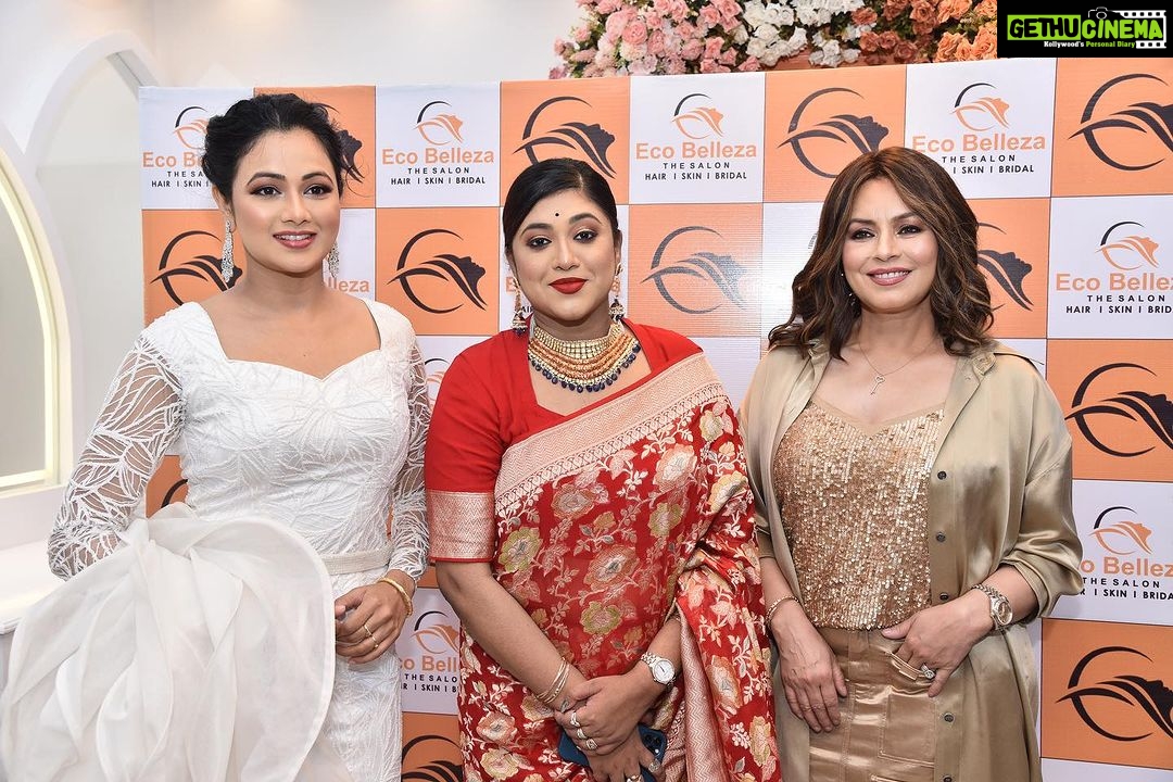 Archita Sahu Instagram - At the opening ceremony of @ecobelleza_rourkela with @mahimachaudhry1 and @smriti_sweta at Rourkela! Here is the destination for skin care , hair care and makeup ! Get ready for the upcoming festivals @ecobellezathesalon #salon #beauty #makeup #haircare #skincare #loveformakeup #ecobelleza #hairstyle