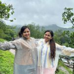 Archita Sahu Instagram - Nothing in the world is expensive than sisters who are free for the weekend !!! (Ha ha … I really mean it as we paid a bomb to book everything just before a day😅 ) #sistersovermisters #sistersforever #sisterslove #sisterspower #sistersgoals #sisters #sisterslove #sisterday #archita #architaholics #arpita #lonavla #holiday #insta360 #insta360official Lonavala