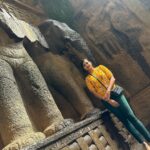 Archita Sahu Instagram - Am always curious to know more about these ancient caves and monuments ❤️ @arpitasahu6 #lonavla #karlacaves #historicpreservationmatters #sisters #sistersmeetup #sisterlove