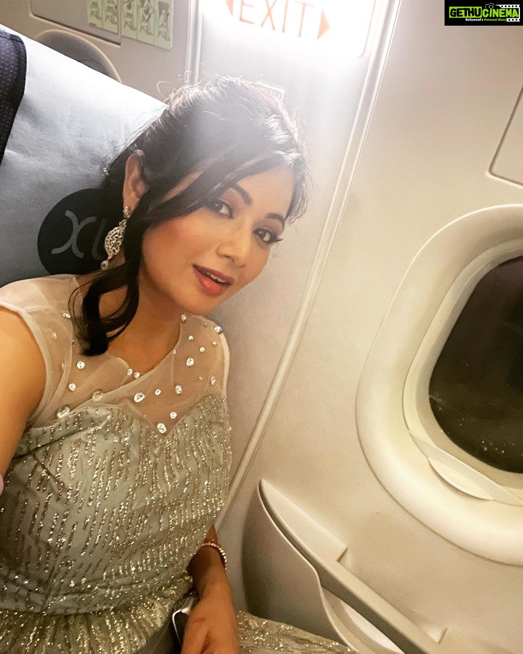 Archita Sahu Instagram - My funniest airport look ever !!! I had to run to catch the last flight after attending a wedding function at home !!!! Such an awkward moment for me but managed with a jacket after landing π
ππ₯²βΉοΈ. PS : Felt sad as I had to miss all the fun as Odia weddings are super exciting with relatives and friends. #workisworship #workhard #chennai #bhubaneswar #chennaidiaries #shootdays Chennai International Airport