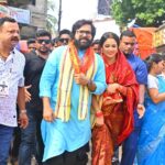 Archita Sahu Instagram - ଭିଡରେ ମେଢ ବୁଲିବାର ମଜା | PART 1 Bhubaneswar❤️ @sabyasachi_actor Wearing my fav @iktaara_by_anindita #news18odiasaradiyasamman-2023#news18odia #durgapuja #puja2023 #dussehra #maadurga #pujapandal #pandalhoping #metadurgapujasquad #durgapuja2023