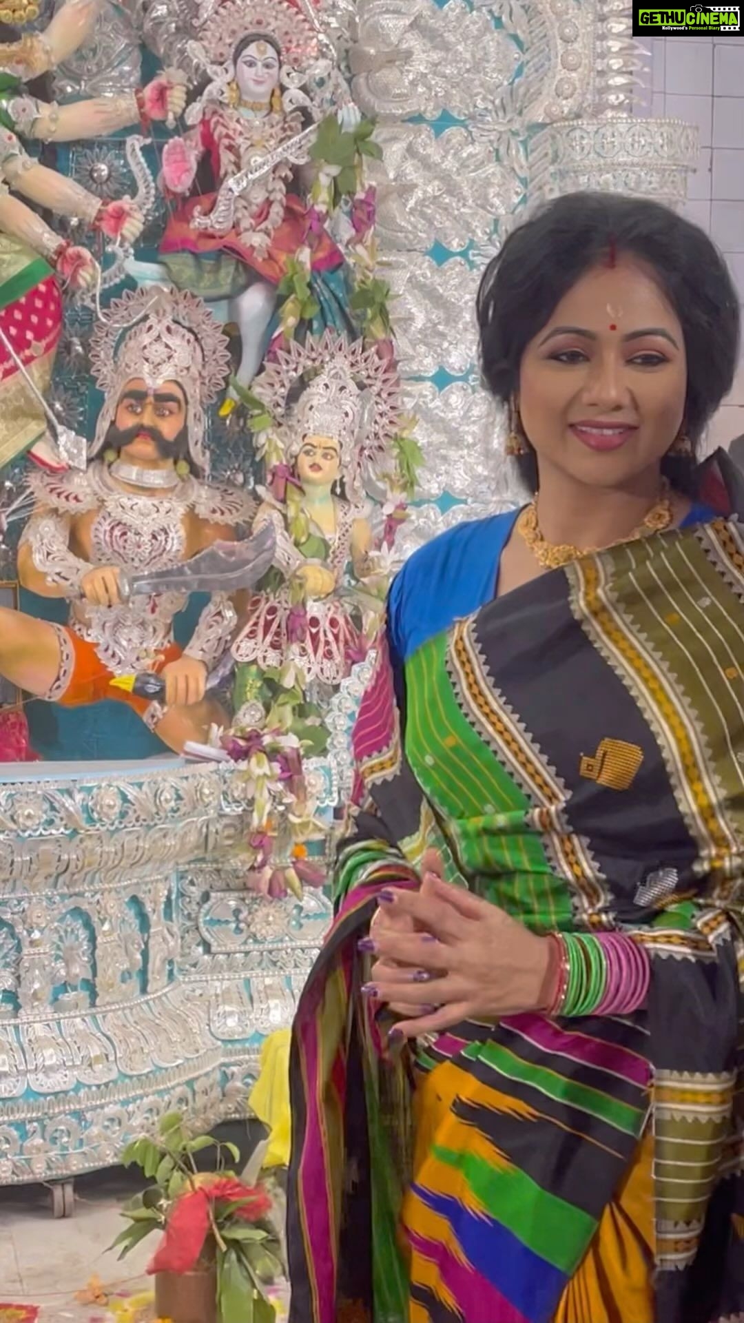 Archita Sahu - 94.5K Likes - ମେଢ ବୁଲା କେମିତି ଚାଲିଛି ?ମା ସମସ୍ତଙ୍କୁ ଆଶୀର୍ବାଦ କରନ୍ତୁ | 🙏
Puja special saree by @iktaara_by_anindita 
#happydussehra #durgapuja ##metadurgapujasquad #durgapuja2023 #archita #sabyarchita #sabyasachi #cuttack #bhubaneswar
