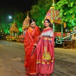 Archita Sahu Instagram - We are celebrating Rathayatra with the handloom of Odisha with pride !!! Rathayatra special saree by @iktaara_by_anindita ଆପଣମାନଙ୍କର ଭଜନ କିମ୍ବା ଫଟୋ ସହିତ ukମତେ ଟ୍ୟାଗ୍ କରି #morathyatra2023 ସହିତ ପୋଷ୍ଟ୍ କରିବା ପାଇଁ ଭୁଲିବେ ନାହିଁ । #jayjagannath #rathyatra #magnumopusodishaweaves #iktaaraodiyavarnamalasaree #MyHandloomMyPride #vocalforlocal #wearhandloom #handloomsaree #archita #sabyarchita #odishaweaves #odishahandloom #sareestyling #fashionstyling #archita #sareefashion #sareelove #sareeinfluencer #handloominfluencers #odishaloom #sambalpuri #pattasaree #sareeindia
