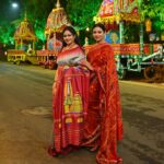 Archita Sahu Instagram - We are celebrating Rathayatra with the handloom of Odisha with pride !!! Rathayatra special saree by @iktaara_by_anindita ଆପଣମାନଙ୍କର ଭଜନ କିମ୍ବା ଫଟୋ ସହିତ ukମତେ ଟ୍ୟାଗ୍ କରି #morathyatra2023 ସହିତ ପୋଷ୍ଟ୍ କରିବା ପାଇଁ ଭୁଲିବେ ନାହିଁ । #jayjagannath #rathyatra #magnumopusodishaweaves #iktaaraodiyavarnamalasaree #MyHandloomMyPride #vocalforlocal #wearhandloom #handloomsaree #archita #sabyarchita #odishaweaves #odishahandloom #sareestyling #fashionstyling #archita #sareefashion #sareelove #sareeinfluencer #handloominfluencers #odishaloom #sambalpuri #pattasaree #sareeindia