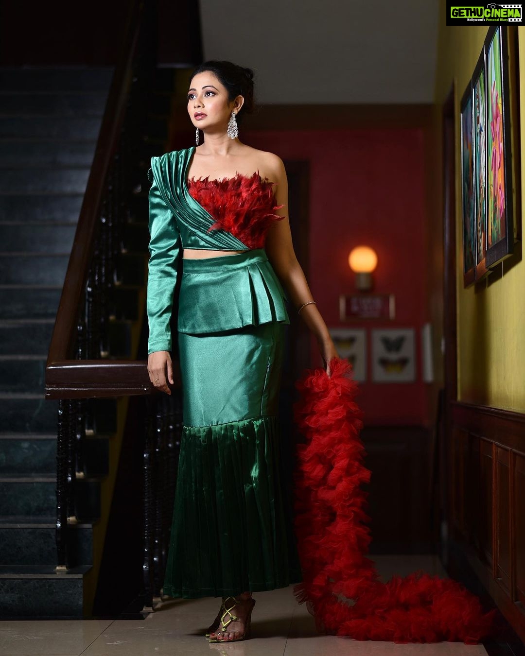 Archita Sahu Instagram - Add some more Glam to the GramππΌ π@fashion_era_boutique π·@bikash.sahoo.5477 #instagram #1.3Mfollowers #instagood #instadaily #archita #architaholics #architasahu #odisha #odia #odiagirl #fashion #fashionista #fashionstyle #fashionstyle #fashionstyle