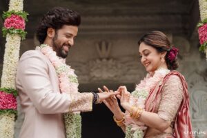 Arjun Sarja Instagram - By the grace of Lord Hanuman, we are blessed with fortune & love…The happiest day of our lives. Welcoming our son 🙏🏽 .
@aishwaryaarjun @umapathyramaiah @neetuarjun14 @anj204
