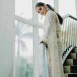 Arti Singh Instagram - Woh Noor Jo Dekha Chehre Ka Hui Raushan Meri Nigahein Bhi ❤️ Replay mode on @ap.dhillxn 😍 Shoot concept & creative Direction: @thebridesofindia @mansidhanak Makeup products: @Nourrbymallikabhat Hair by: @themadhurinakhale Makeup by: @mallika_bhat Location: @westinmumbaipowai Production @mansidhanak @vinavb @mehtaakshit @revurgeofficial Outfit: @premyabymanishii Jewellery: @rimayuO7 Photography @soham_088 On set styling: @stylebysugandhasood @micu_28_ #TheBridesofindia ✨🧿