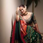 Arti Singh Instagram - Respectfully, you can never be with me Disrespectfully , I would never want to be you 💕🧿 there is no competition Clicked by @rohan_production Wearing @subarana.devendran @officialsdcouture