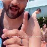 Arun Mashettey Instagram - Maka barosa 😂 Tag Your Muttal Friends 😂 . . . . . Disclaimer : It’s Just a funny Video . . . #Arun #Hyderabadi #Funnyvideos #reelsinstagram #reels #memes4ever #memedailys #funnymemes #Hyderabad #Arunbhai #Arunbhaibolthe #Achanakbayanakgaming #achanakbayanak #Hyderabadicomedy #funnymoments #savagereplies #viralpost #explorememepage #reelsdaily #funny #couple #bhabhi #Arunbhaibolthe #viral #trending #couplefunny #omegle #kannada #karnataka