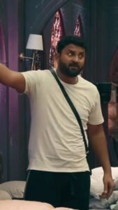 Arun Mashettey Instagram - Miya bhai boltey! 🫡

@colorstv @officialjiocinema @beingsalmankhan
.
.
#Arun #ArunBhai #ArunBhaiBoltey #ArunSrikanthMashettey  #BBS17 #BiggBoss17 #Hyderabadi #Funnyvideos #reelsinstagram #reels #memes4ever #funnymemes #Hyderabad  #Achanakbayanakgaming #ArunIsTheBoss