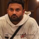 Arun Mashettey Instagram - Arun Bhai Bolte... 😂 @colorstv @officialjiocinema @beingsalmankhan . . #Arun #ArunBhai #ArunSrikanthMashettey #BBS17 #BiggBoss17 #Hyderabadi #Funnyvideos #reelsinstagram #reels #memes4ever #funnymemes #Hyderabad #Achanakbayanakgaming #Hyderabadicomedy #funnymoments #savagereplies #viralpost #reelsdaily #funny #Arunbhaibolthe #viral #trending reelkarofeelkaro #omegele #bgmi #freefire #gaming