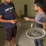 Arun Mashettey Instagram – Mahobbat hai merese 🤨😂 
.
.
.
.
.
.
.
.
.
.

#Arun #Hyderabadi #Funnyvideos #reelsinstagram #reels  #memes4ever  #funnymemes #Hyderabad #Arunbhai #Arunbhaibolthe #Achanakbayanakgaming #achanakbayanak #Hyderabadicomedy 
#funnymoments  #savagereplies #viralpost #explorememepage  #reelsdaily #funny #couple #bhabhi #Arunbhaibolthe #viral #trending #couplefunny #omegle #kannada #karnataka #bidar #telugu #marathi
