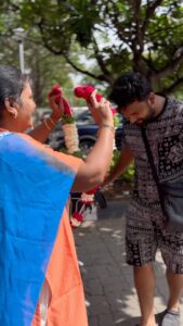 Arun Mashettey Instagram - Sukoon ❤️
.
.
.
.
.
.
.
.
#mom #mother #arunbhai #achanakbayanakgaming #hyderabad #hyderabadi #reels #viral #trending #love #bidar #kannada #telugu