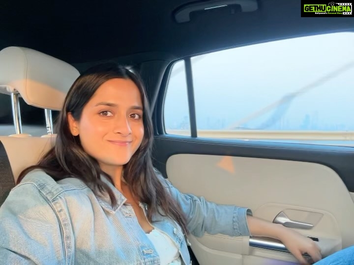 Arushi Sharma Instagram - Carfie chronicles 🚕🤳🏻