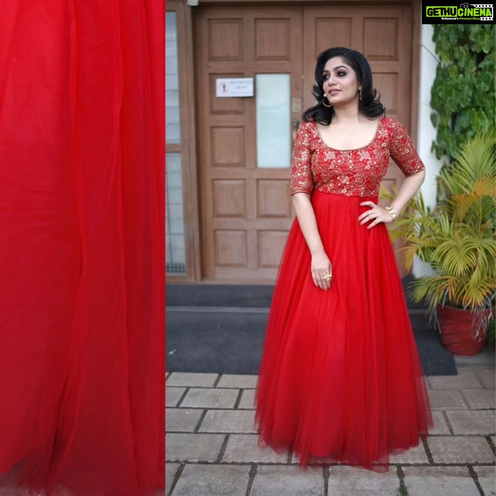Arya Instagram - @arya.badai Sparkling like a ruby in our Red Gown from Bloom Collection @arya.badai @resmi_varun #redgown #partywear