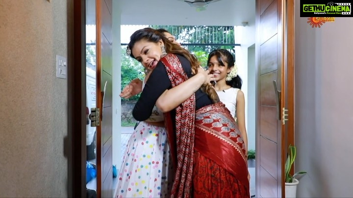 Arya Instagram - ആര്യയും മകളും എത്തുന്നു! രുചിയുടെ കലവറയിൽ ആര്യ ❤️ EXO LUNCHBOX | EVERY SUNDAY | 2:30 PM #SuryaTV #ExoLunchbox #AntiBacterialExoSuperGelLunchboxContest #ExoLunchboxContest #ContestOnSuryaTV #SocialMediaContest #ShowsOnSuryaTV #MalayalamShow #ContestsOnSuryaTV #ExoLunchboxContestOnSuryaTV #HealthyRecipes #HealthyLunchbox #ShilpaBala #Arya