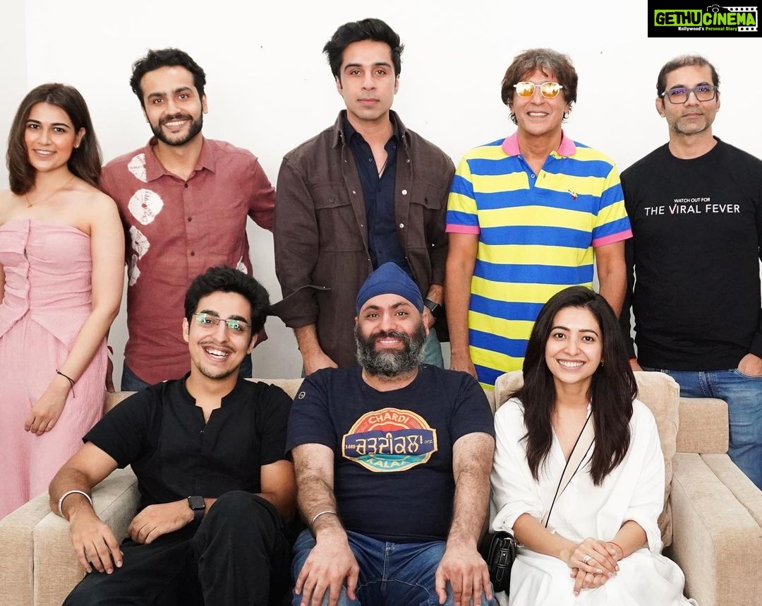 Asha Negi Instagram - Super excited for this collaboration with @theviralfever Thankyou @arunabhkumar for such a heartwarming welcome to the TVF family!🙏🏼 @shivanibengani I know how much we wanted this to happen, here is our first and many more to come!♥️ @navjotgulati Sir, the journey has just started and it looks so much fun already! And my beautiful team of fellow actors and crew, I’m so looking forward to learn and grow with you all!🫶 Let’s do this!🤍 @girish_jotwani @shreemiverma @abhishekkdixitt @arunabhkumar @shreyansh.pandey @koshyvijay @whogaganarora @ankitagoraya @lakshyakochhar @jitendra.rajputsingh @chunkypanday @sidmishra07 @samarthshandilya @castingvivek24 @purplepieee