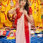 Ashi Singh Instagram - JAI MATA DI 🙏🏻