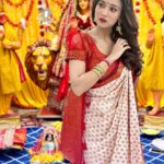 Ashi Singh Instagram - JAI MATA DI 🙏🏻