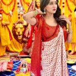 Ashi Singh Instagram - JAI MATA DI 🙏🏻