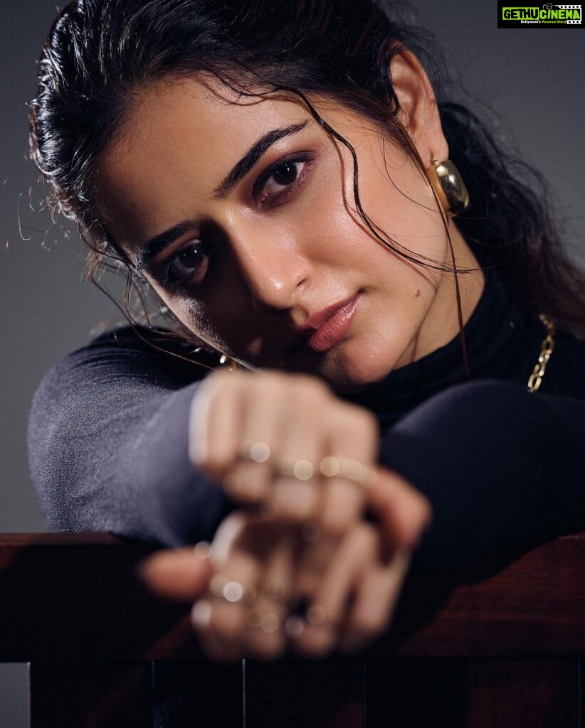 Ashika Ranganath Instagram - Reigning in black - Exuding timeless elegance & an independent, confidence spirit 🖤 Shot, edited & styled by @sandeep.mv 🤍