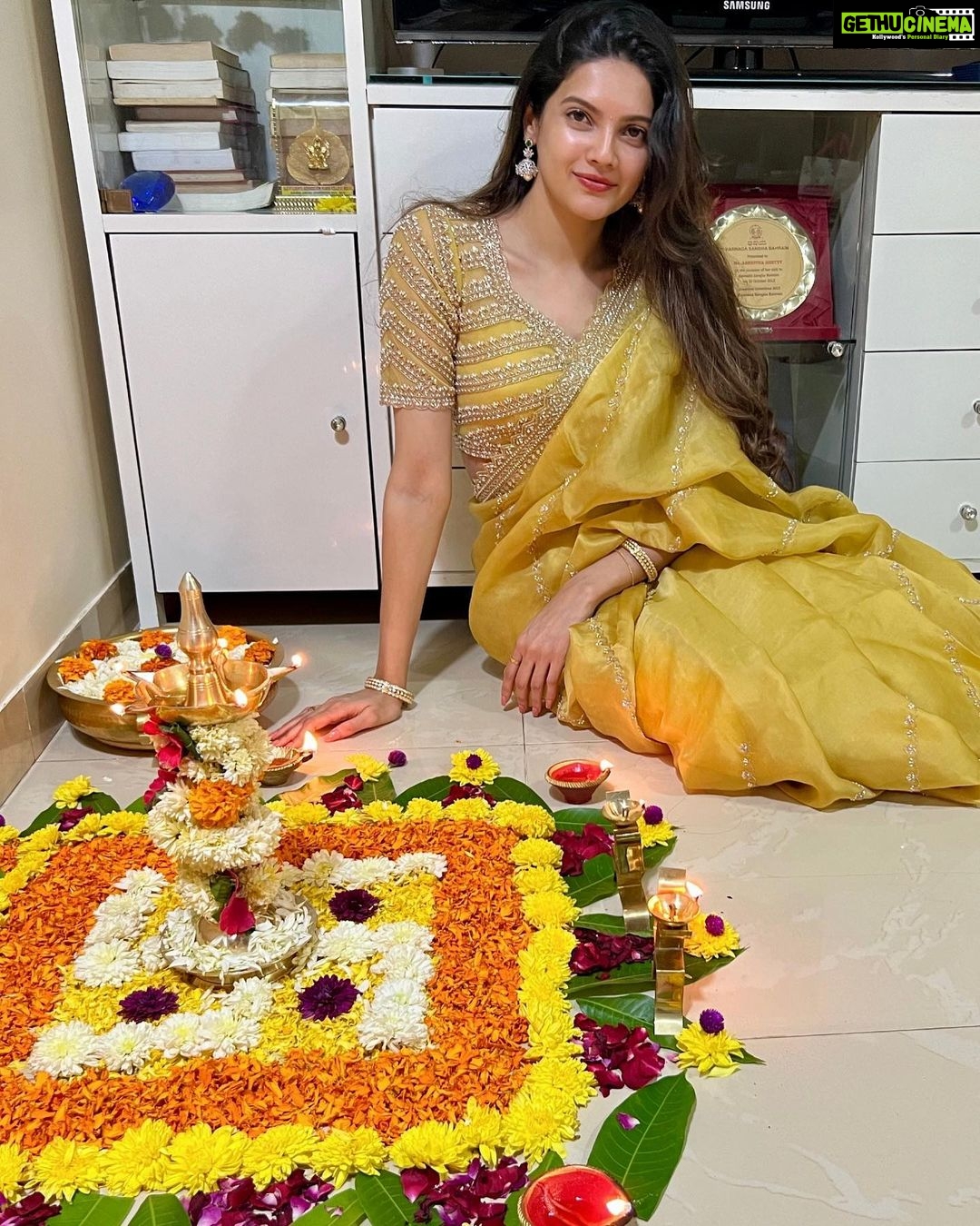 Ashrita Shetty Instagram - Radiating positivity this Diwali ✨🪔 Happy Diwali to everyone 💥