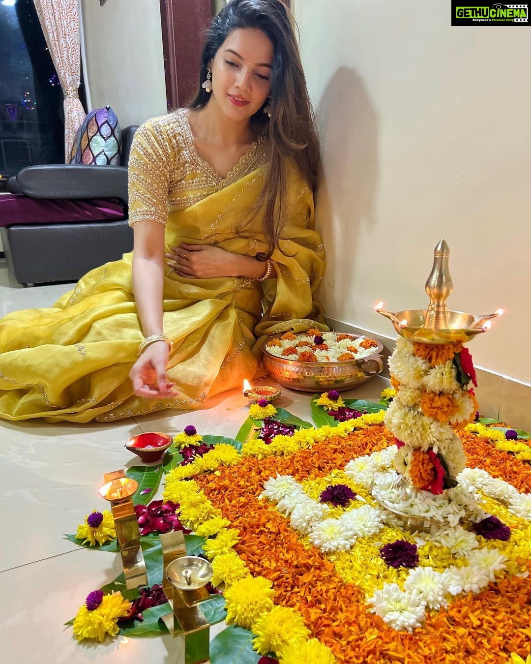 Ashrita Shetty Instagram - Radiating positivity this Diwali ✨🪔 Happy Diwali to everyone 💥