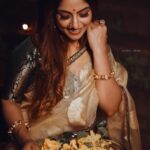 Athmiya Instagram - 🪔 Photography @shajeel_kabeer 🎨 - @vivekrb_ Costume @zayi_design_vague Styling @zohibzayi Make up @glam__station_ Jewelry @nakashibridal Location @nadiyoram Thanks to @ameerkbasheer @nichukka123