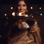 Athmiya Instagram - 🪔 Photography @shajeel_kabeer Costume @zayi_design_vague Styling @zohibzayi Make up @glam__station_ Jewelry @nakashibridal Location @nadiyoram Thanks to @ameerkbasheer @nichukka123