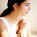 Avani Modi Instagram - Too many thoughts go unsaid @avanimodiofficial Photo: @abstractguy12 @visuallyesthetic MUAH: @makeoverbypanisha Styled by: @stzy.in #winter #photooftheday #photography #actor #model #life #love #beauty #instagood #instadaily #style #gold
