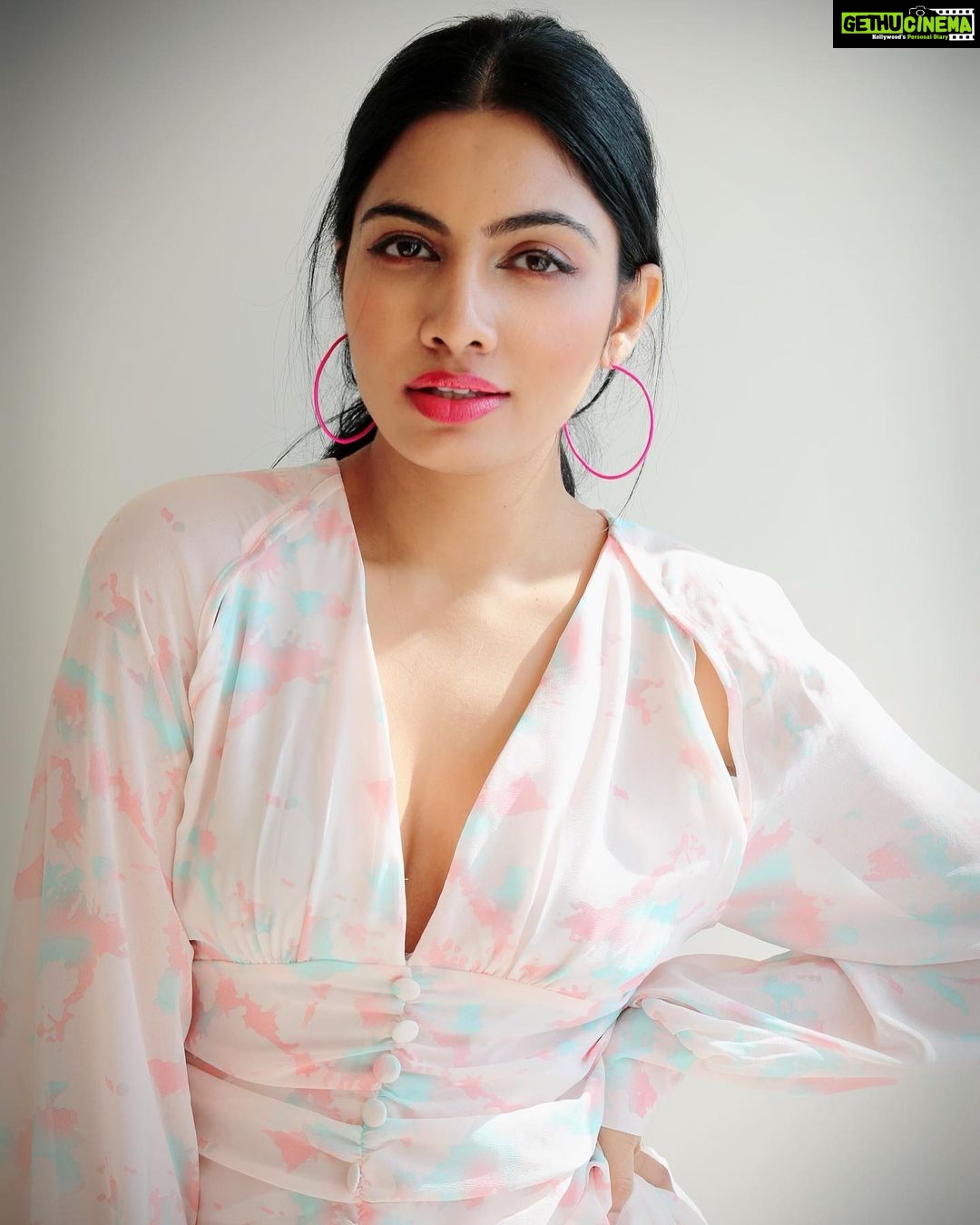 Avani Modi Instagram - Sharing some leftovers from the bunch of clicks @avanimodiofficial Photo: @abstractguy12 @visuallyesthetic MUAH: @makeoverbypanisha Styled by: @stzy.in #winter #photooftheday #photography #actor #model #life #love #beauty #instagood #instadaily #style