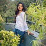 Avani Modi Instagram - sunny breezy winter mornings ❤️ #avanimodiofficial #winter #sunnyday #mood #fresh #nature