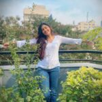 Avani Modi Instagram - sunny breezy winter mornings ❤️ #avanimodiofficial #winter #sunnyday #mood #fresh #nature